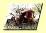 Photographie représentant un tracteur retouchée numériquement